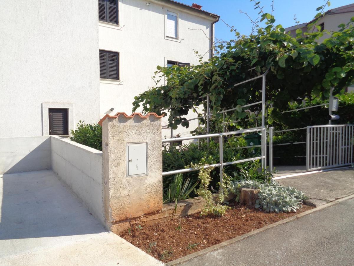 PUY Apartments Mirjana מראה חיצוני תמונה